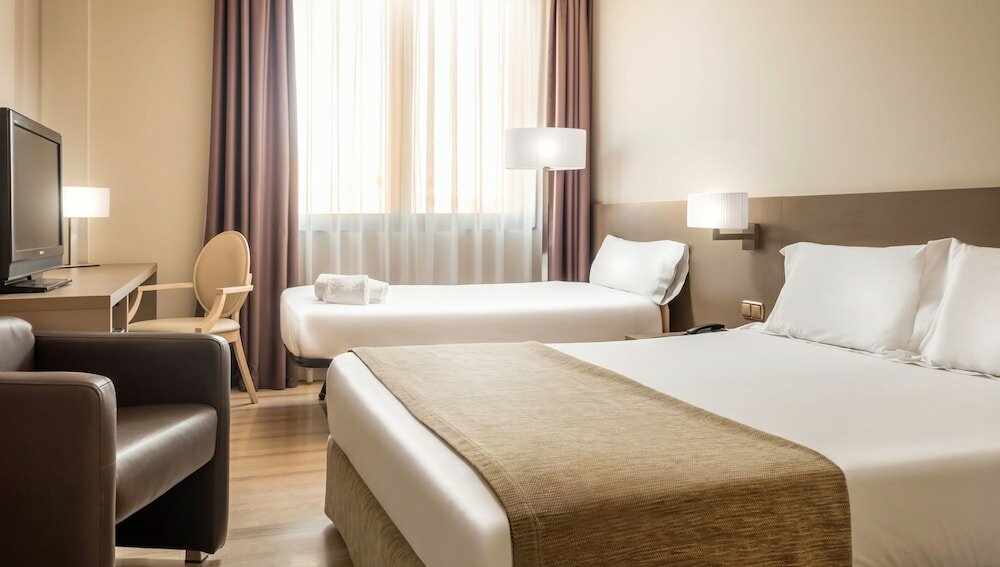 Фото Hotel Sb Ciutat Tarragona