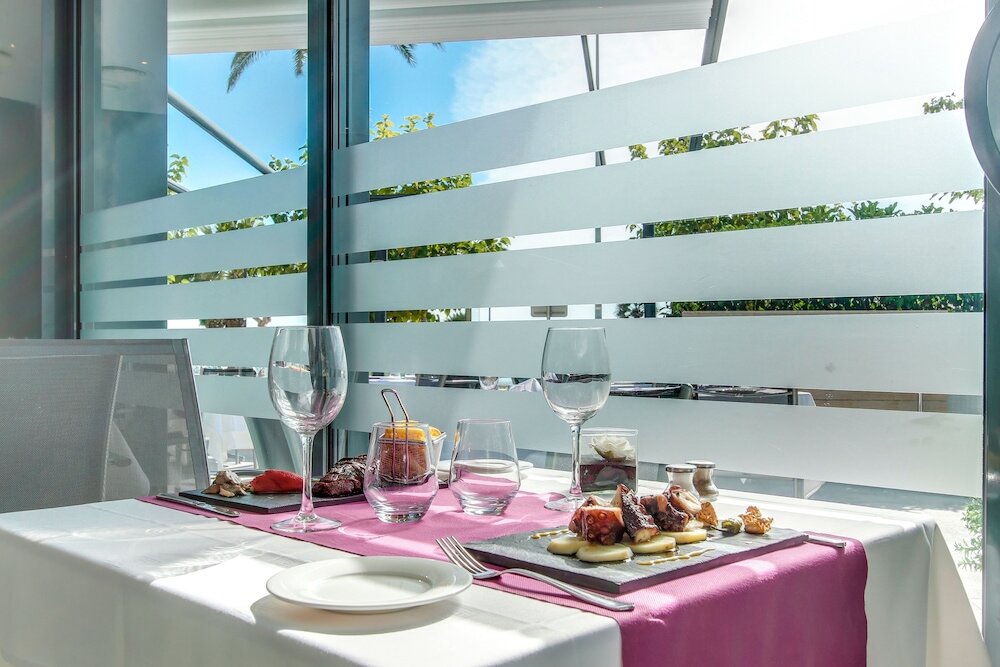 Фото Calipolis Sitges