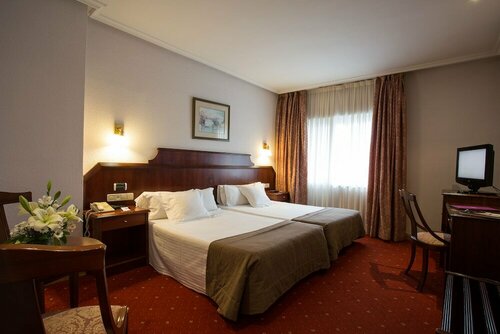 Внешний вид отеля Hotel Zentral Ramiro i Oviedo в Овьедо, фото 2