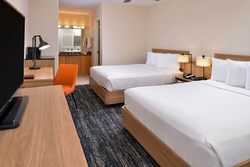 Гостиница La Fuente Inn & Suites в Юме