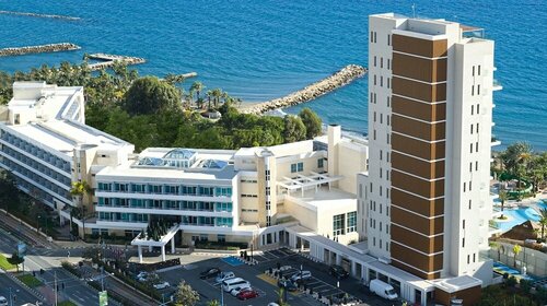 Внешний вид отеля Mediterranean в Агийосе Тихонасе, фото 1