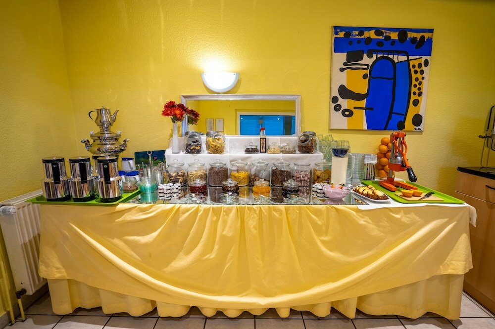 Фото Confour Hotel