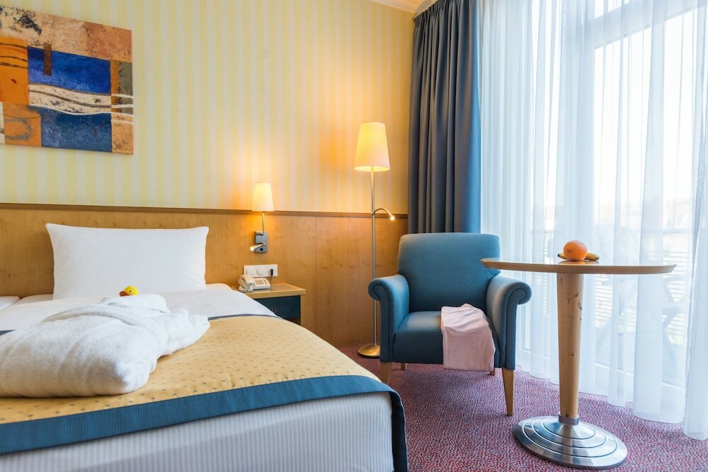 Фото Strand-Hotel Hübner