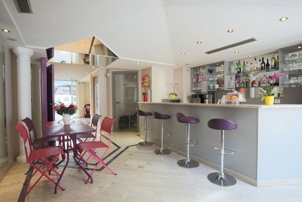 Фото Hotel de la Fontaine