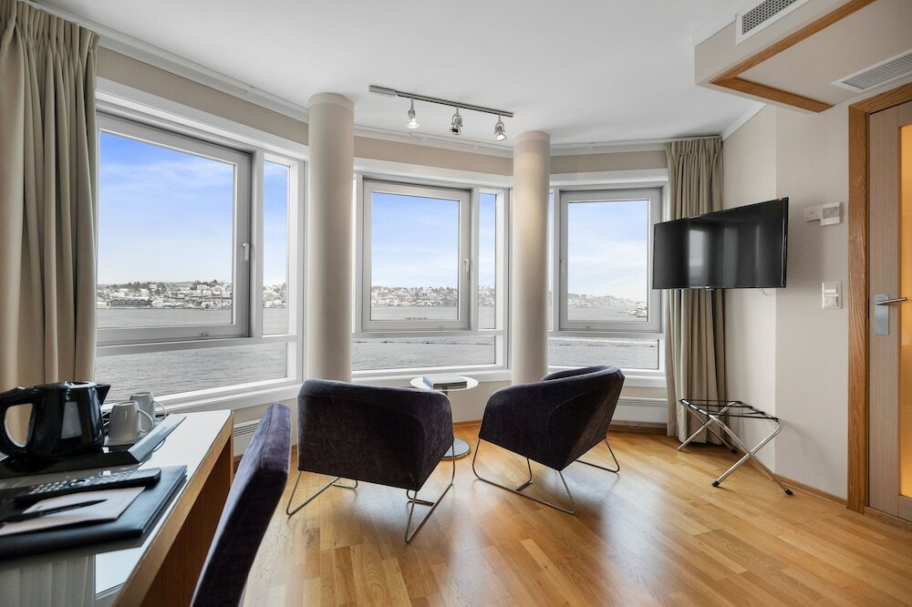 Фото Clarion Hotel Tyholmen Arendal