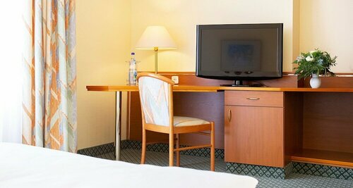 Гостиница Victor's Residenz-Hotel Gera в Гере