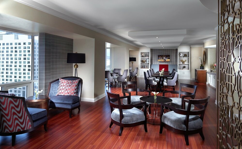 Фото Omni Los Angeles Hotel at California Plaza