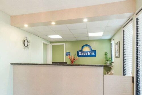 Гостиница Days Inn by Wyndham San Marcos в Сан-Маркосе