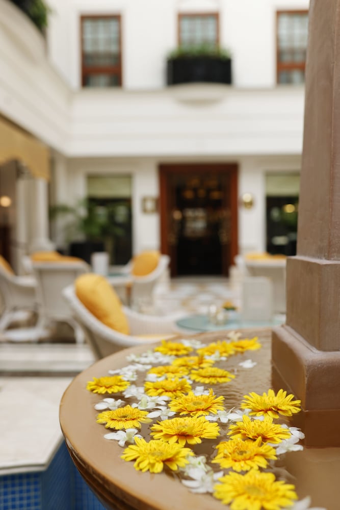 Фото The Imperial