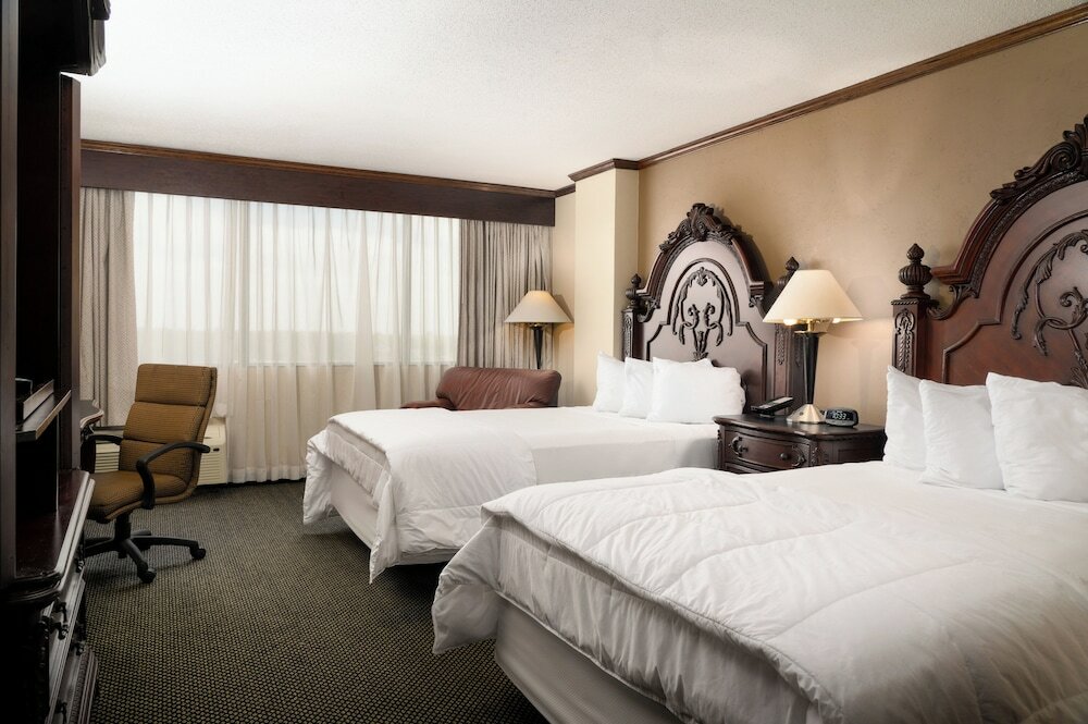 Фото Mcm Eleganté Hotel & Conference Center Beaumont