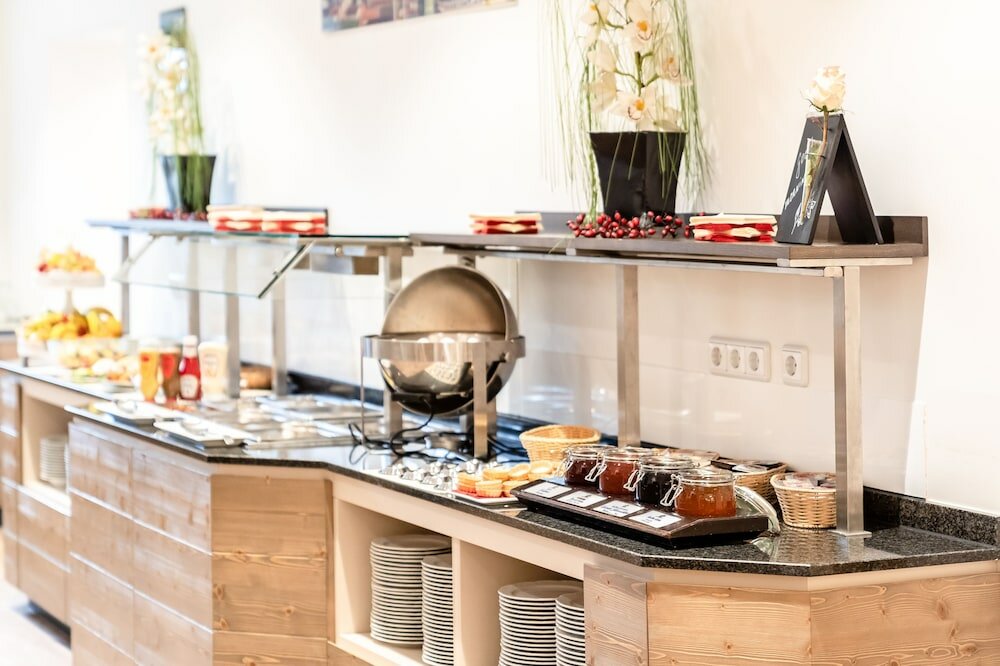 Фото Hotel Sauerlacher Post