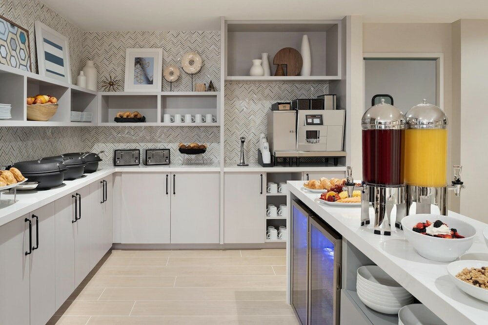 Фото Sheraton Madison Hotel