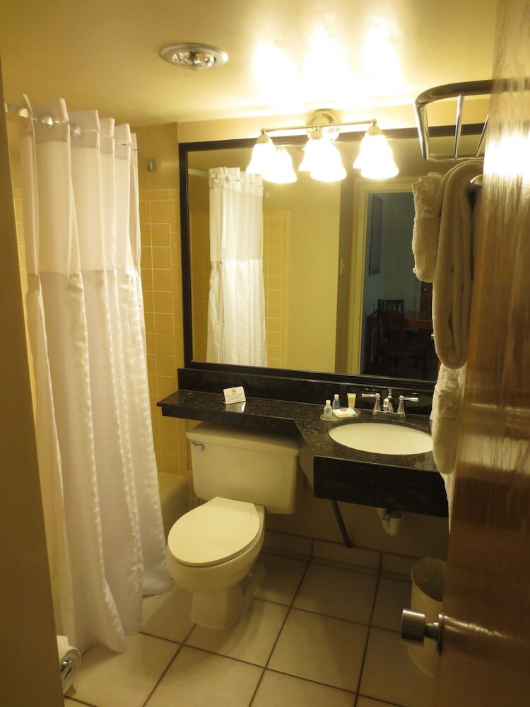 Фото Comfort Inn University Center