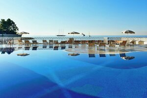 Гостиница Le Meridien Beach Plaza
