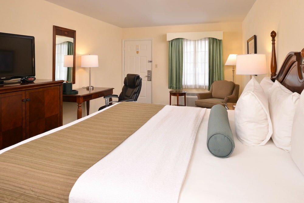 Фото Best Western Plus Santee Inn
