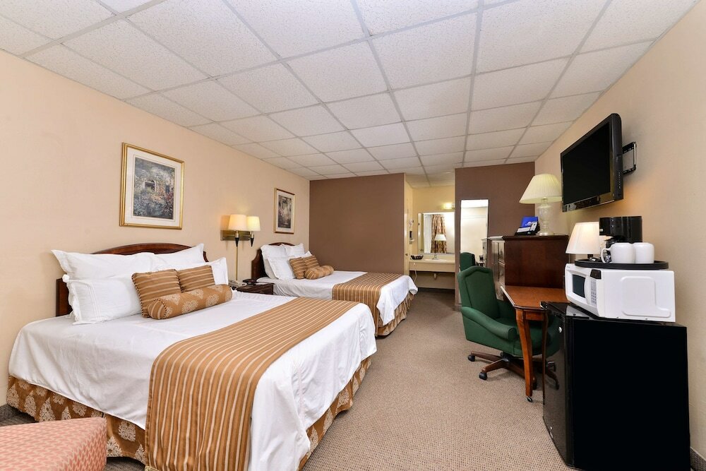 Фото Americas Best Value Inn & Suites Victoria