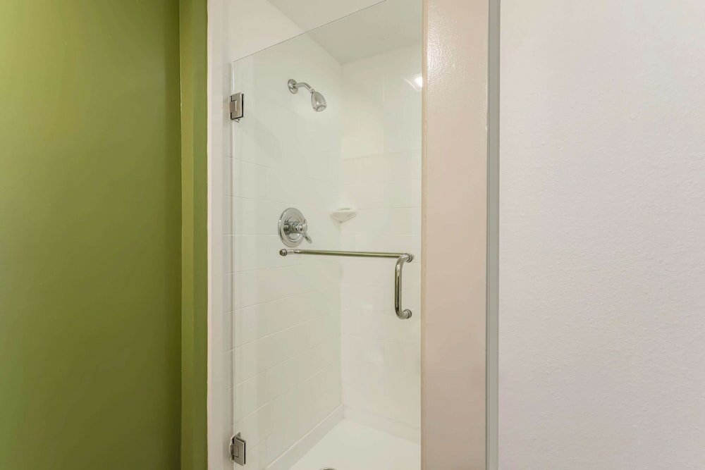 Фото Sleep Inn Midway Airport Bedford Park