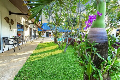 Гостиница Phuket Airport Hotel