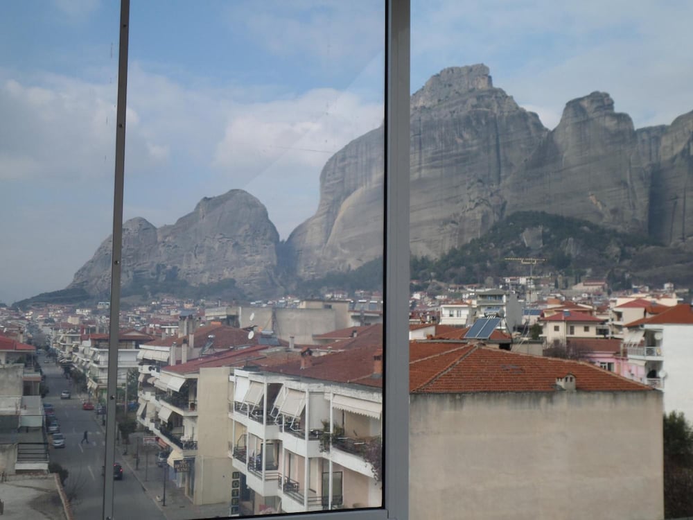 Фото Famissi Hotel