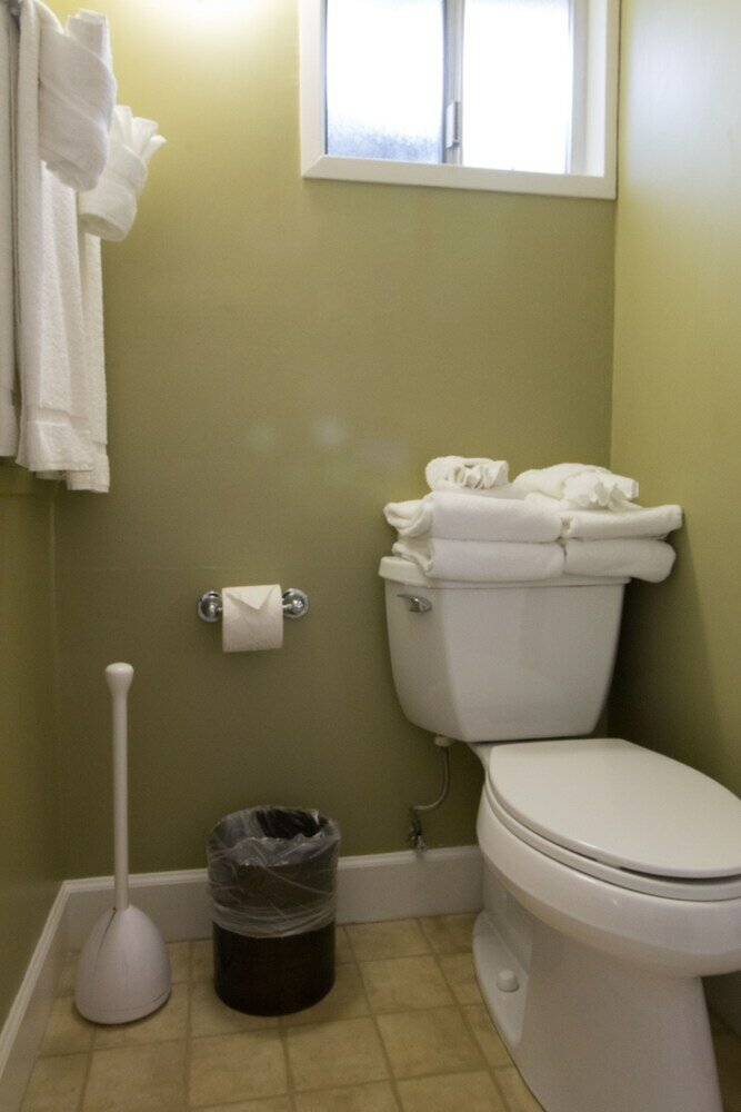 Фото Monterey Peninsula Inn