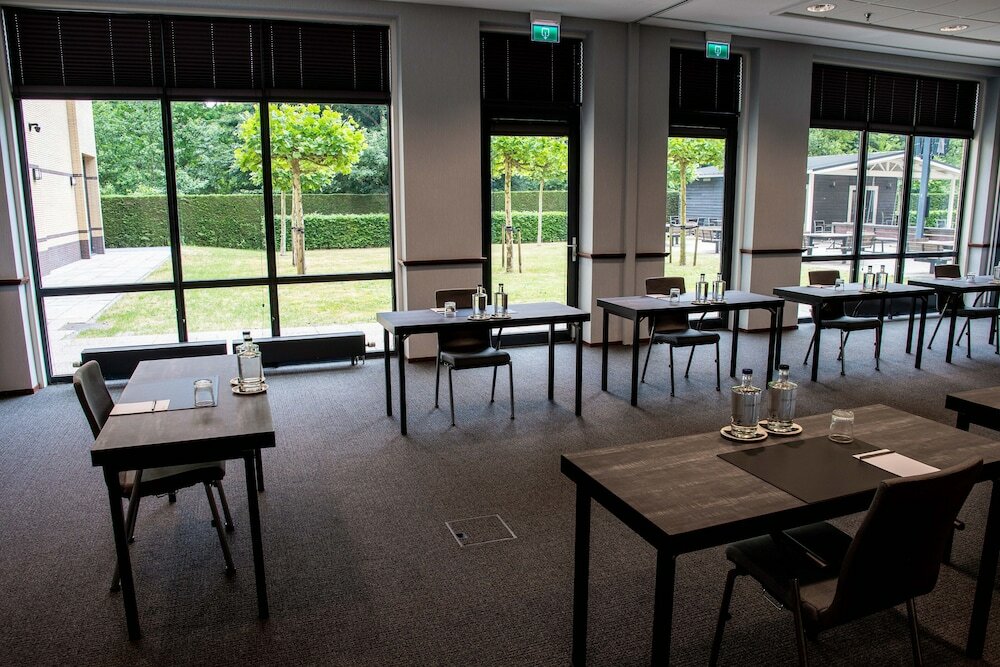 Фото Courtyard by Marriott Amsterdam Airport