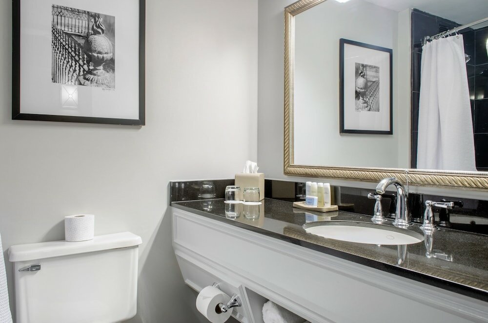 Фото Omni Riverfront Hotel