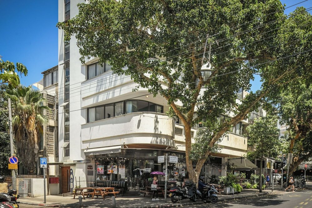 Фото White Blossom Dizengoff Ctr by SeaN'Rent
