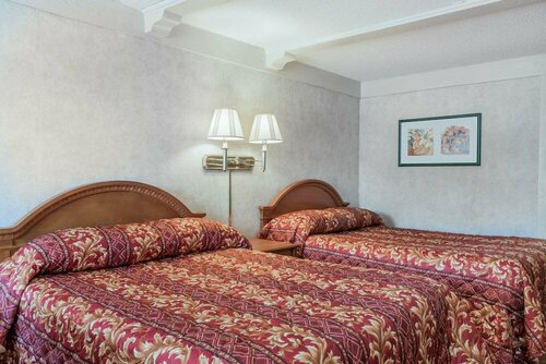 Гостиница Sunrise Inn в Ньюарке