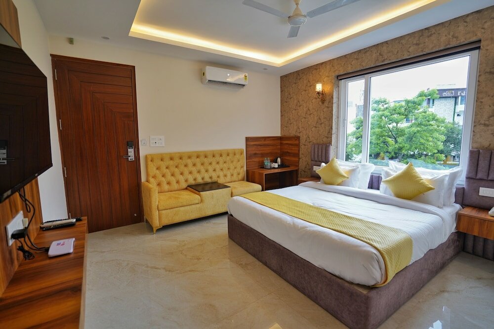 Фото Hotel Golden Orchard