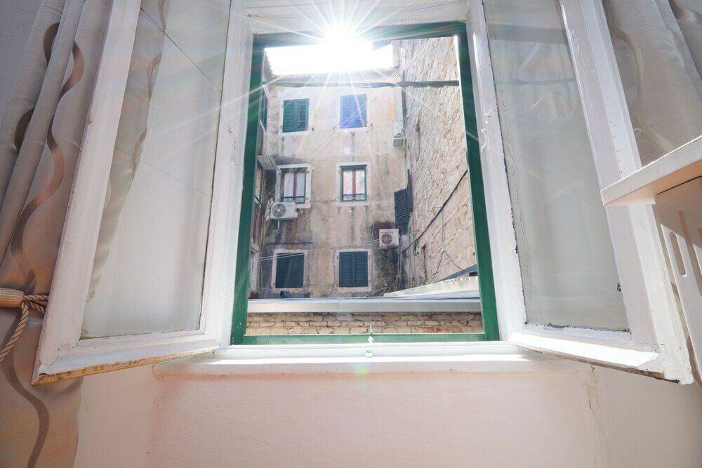 Фото Apartment Galeriana Palace