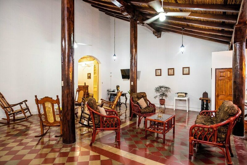 Гостиница Hostal Victoria в Гранаде