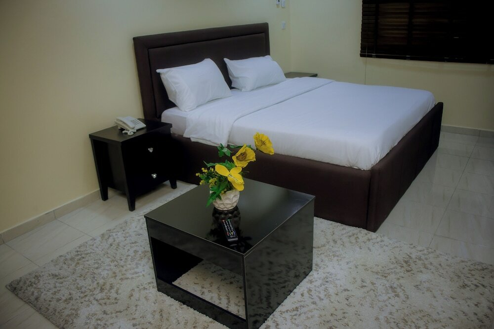 Фото House 2 Guest House