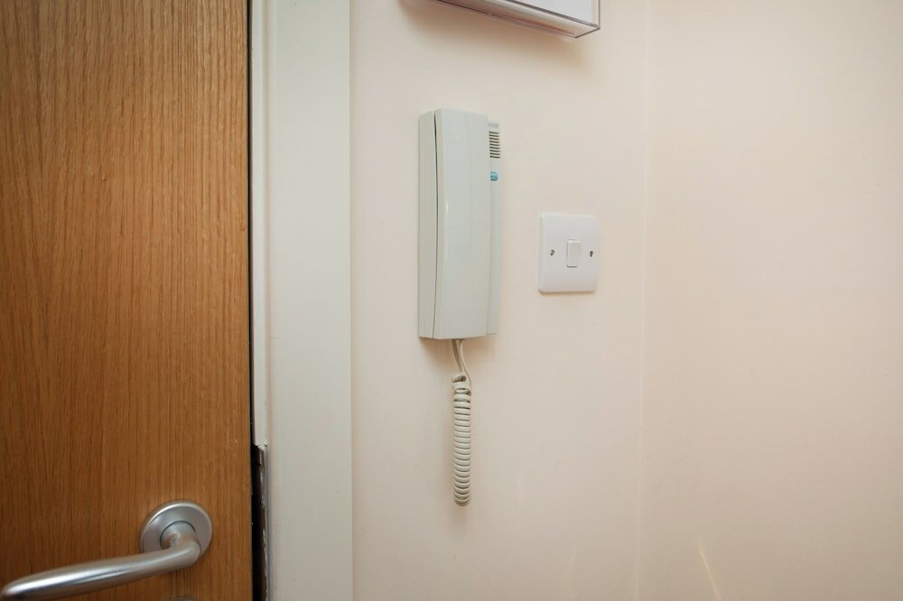 Фото 2 Bedroom Apartment in Heart of Notts