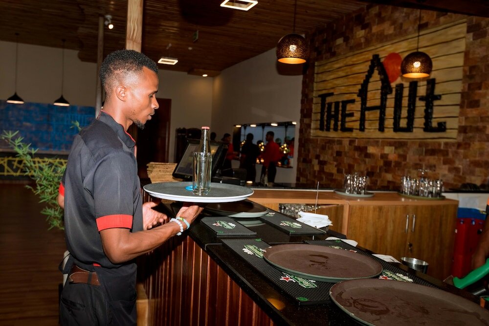 Фото The Hut Restaurant & Boutique hotel