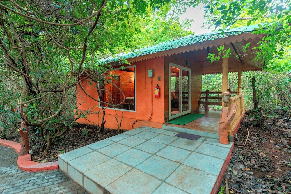 Фото Treebo Trend Rock Valley