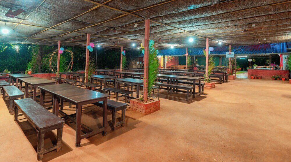 Фото Treebo Trend Rock Valley