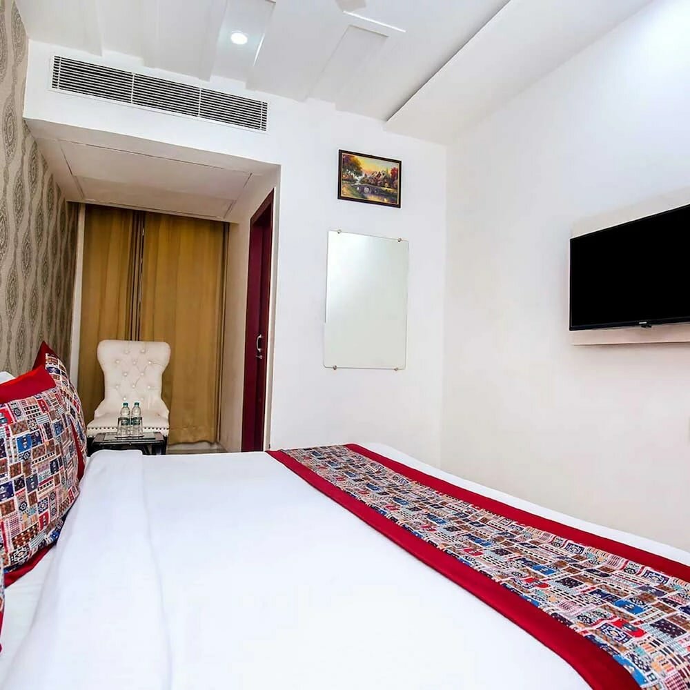 Фото Hotel A Star-50m away from Golden Temple