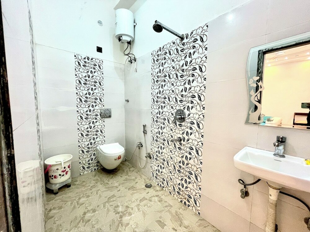 Фото Shri Radha Ashtami Seva Ashram