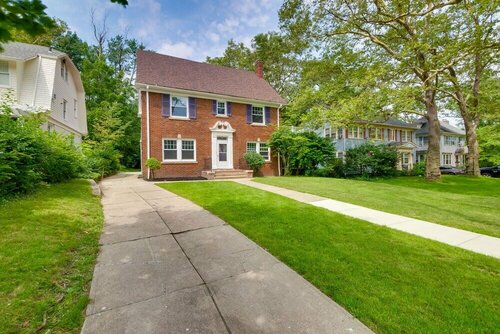 Гостиница Cleveland Heights Retreat: Close to Everything! в Кливленде