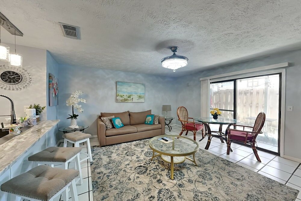 Фото Holiday Sun