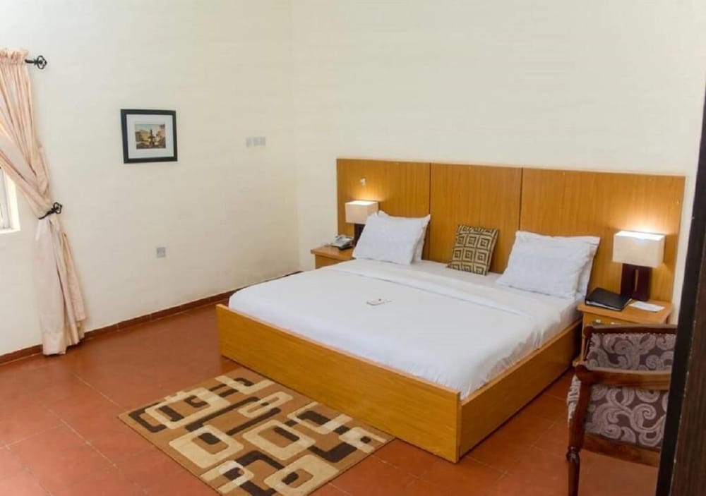 Фото Apartments & Hotels by Qualer Jos