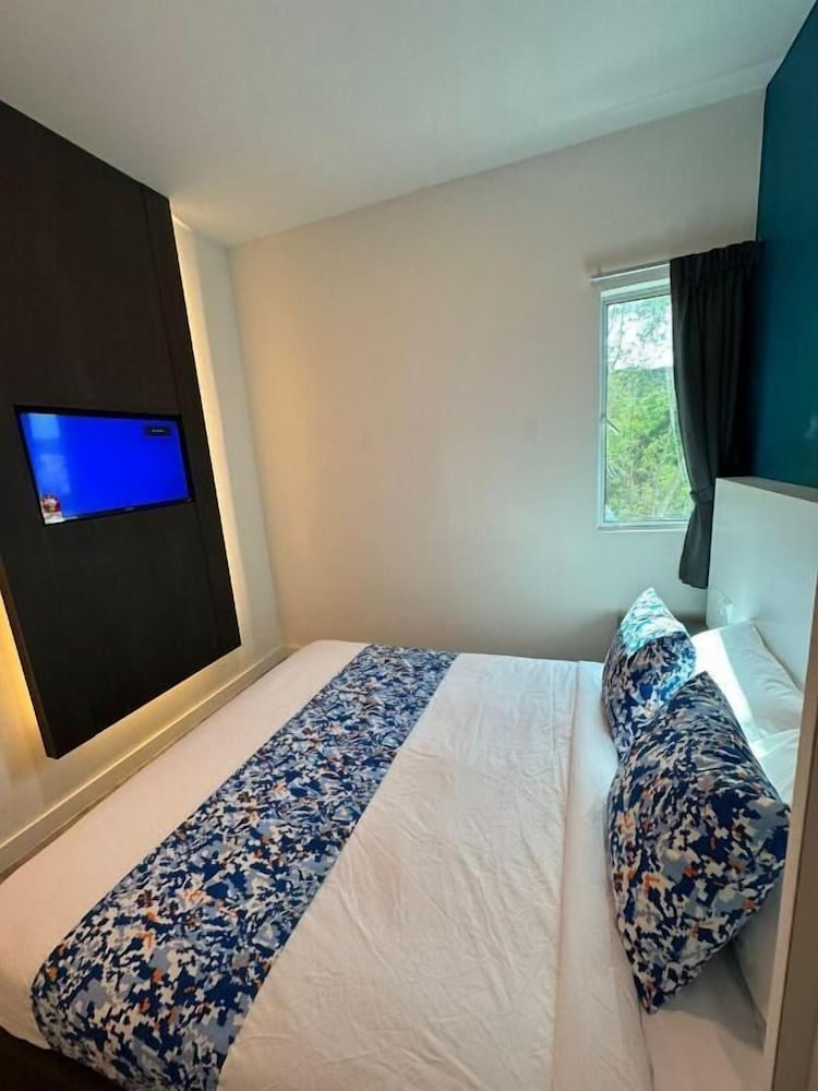 Фото Oyo 90832 Hotel Apsara Temerloh Gateway