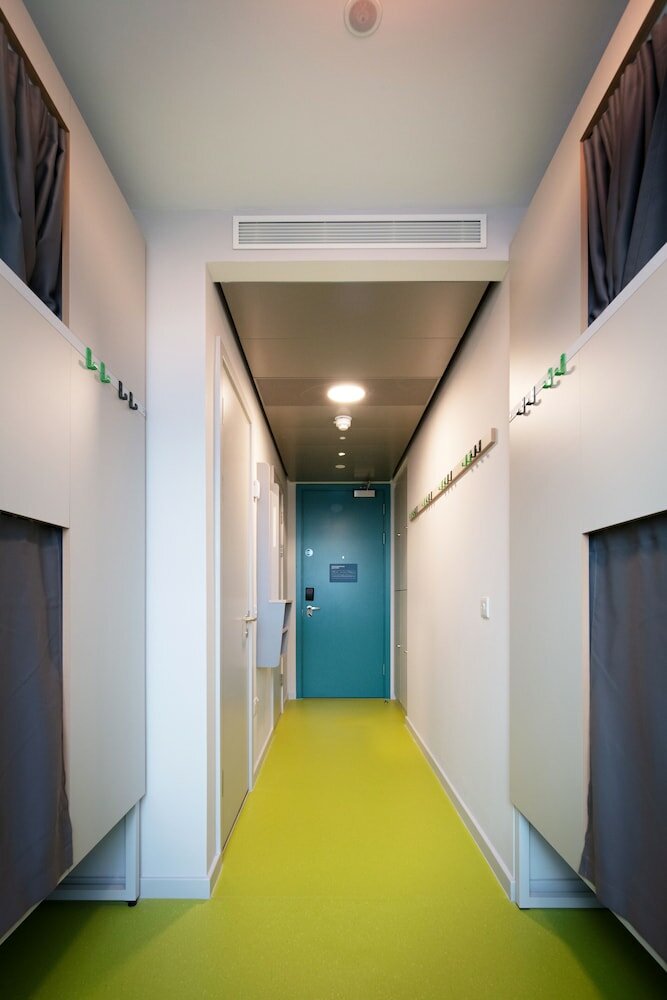 Фото Clink i Lár