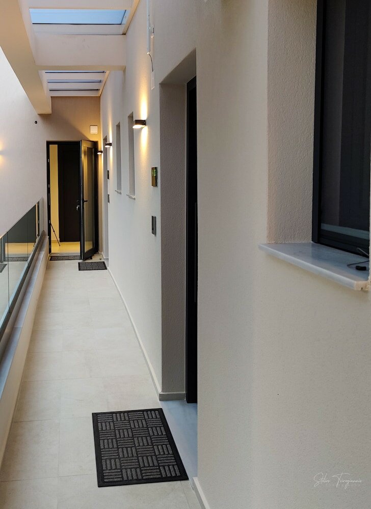 Фото City Hill Luxury apartments