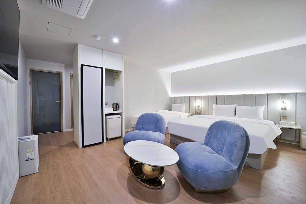 Фото Denbasta Hotel Masan Fishmarket