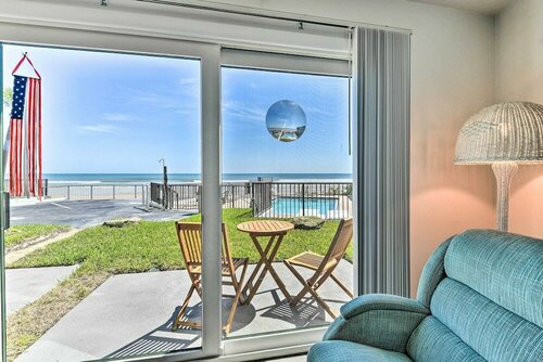Гостиница Daytona Beach Retreat w Views & Pool Access! в Дайтона Бич