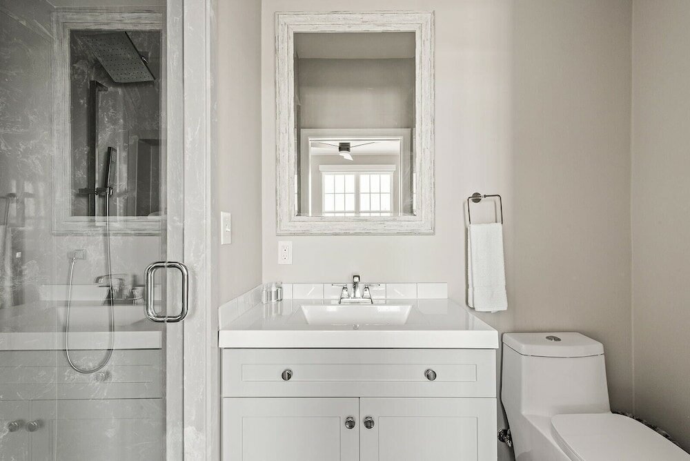 Фото Holy Angels Bywater Hotel and Residences