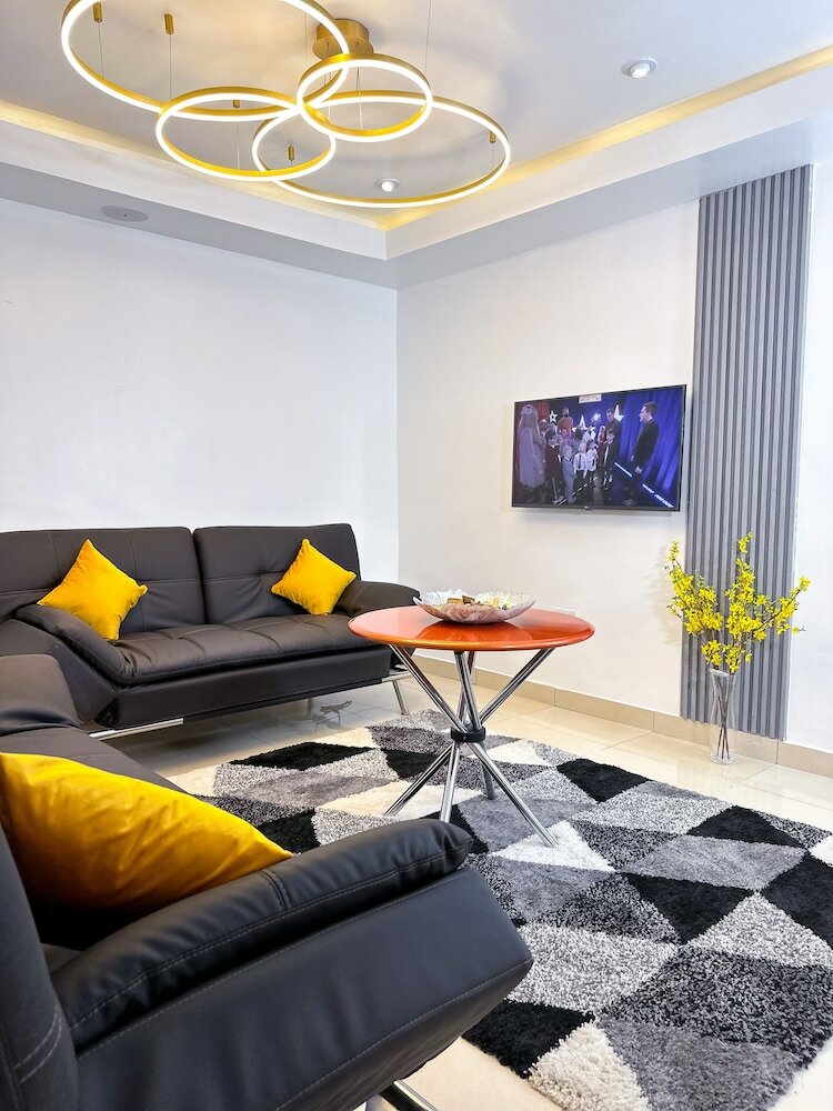 Фото The Gibs Hotel