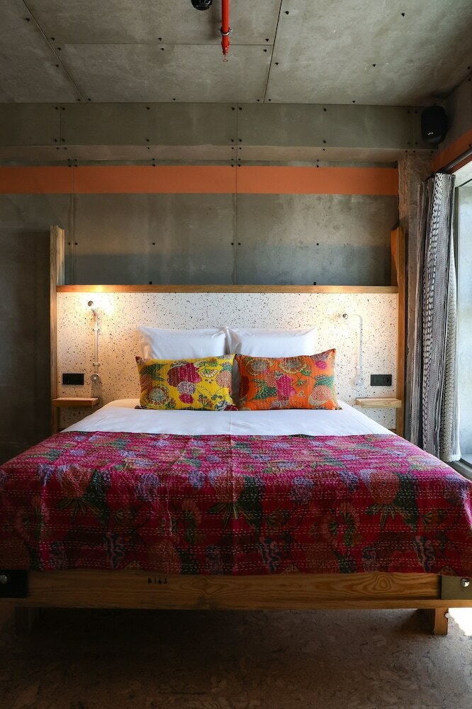 Фото Jam Hotel Lisbon