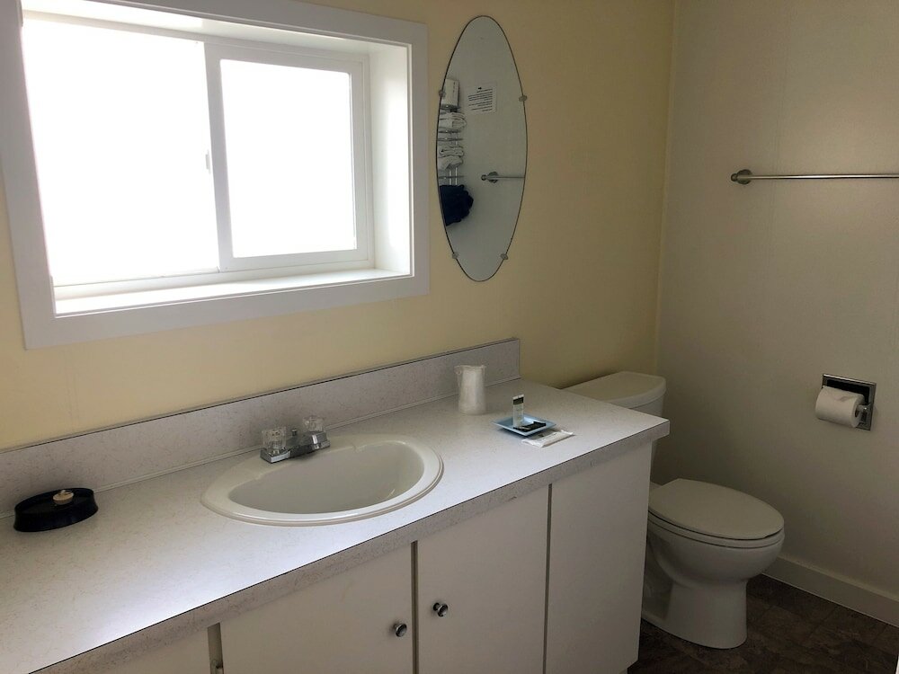 Фото Creston Valley Motel